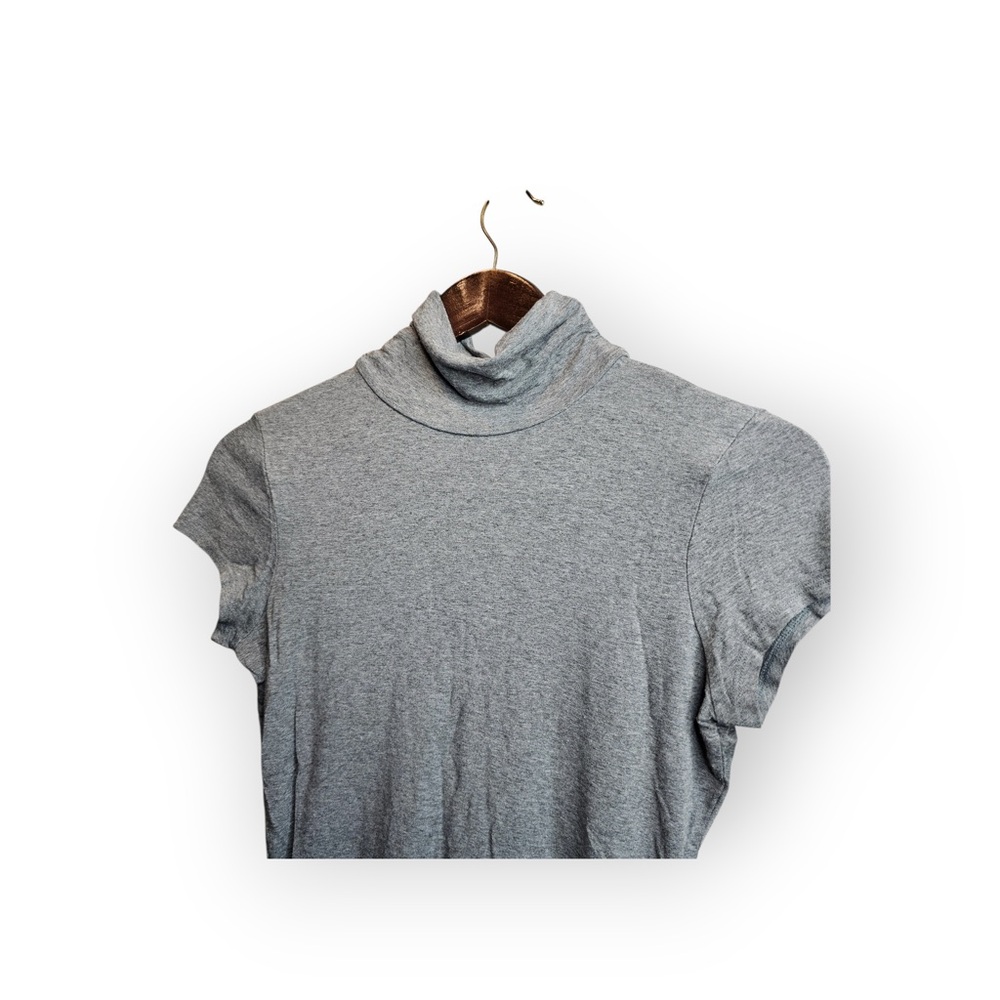 Vince Camuto Gray Mock Neck Short Sleeve Top - Size Small - Picture 3 of 5